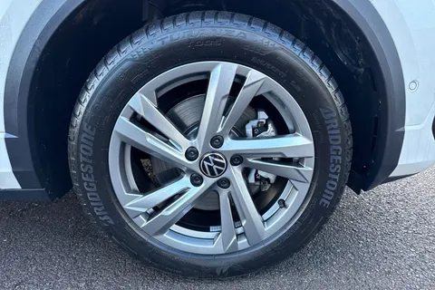 DC25ZKY Volkswagen T-Roc 2.0 TDI 150 EVO R-Line 5dr DSG⭐ Low TAX £195 a Year⭐ Thumbnail #10