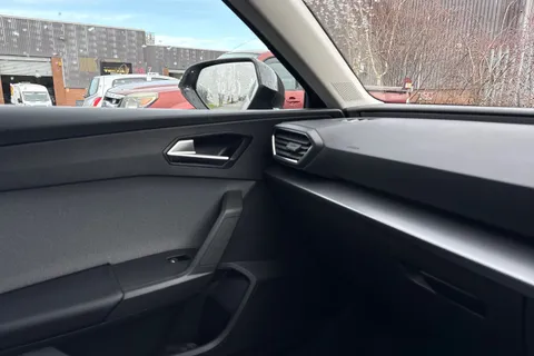  SEAT Leon 2.0 TDI EVO SE Dynamic 5dr [DAP] Thumbnail #31