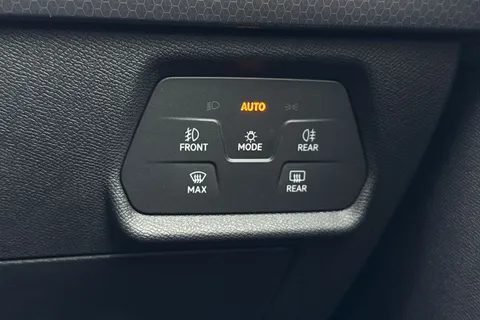  SEAT Leon 2.0 TDI EVO SE Dynamic 5dr [DAP] Thumbnail #33