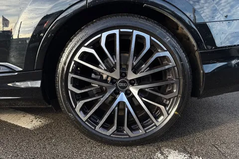 11 of 49 for Audi Q7 SUV Vorsprung 50 TDI quattro 286 PS tiptronic