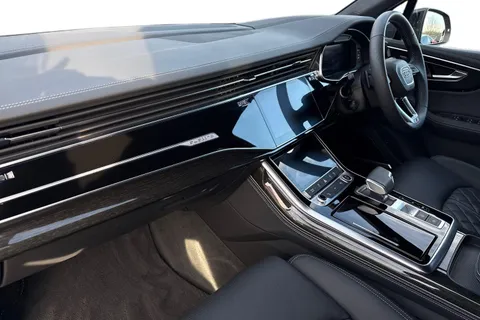 15 of 49 for Audi Q7 SUV Vorsprung 50 TDI quattro 286 PS tiptronic