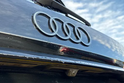 28 of 49 for Audi Q7 SUV Vorsprung 50 TDI quattro 286 PS tiptronic