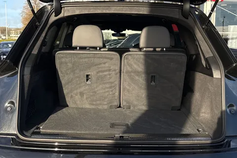 31 of 49 for Audi Q7 SUV Vorsprung 50 TDI quattro 286 PS tiptronic