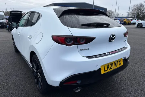 16 of 65 for Mazda Mazda3 2.0 e-SKYACTIV-X MHEV GT Sport Tech Euro 6 (s/s) 5dr