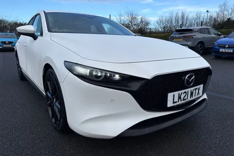 17 of 65 for Mazda Mazda3 2.0 e-SKYACTIV-X MHEV GT Sport Tech Euro 6 (s/s) 5dr