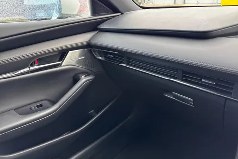 57 of 65 for Mazda Mazda3 2.0 e-SKYACTIV-X MHEV GT Sport Tech Euro 6 (s/s) 5dr