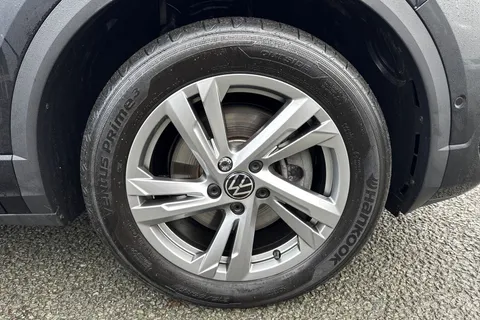 KS24BFF Volkswagen T-Roc 2.0 TDI 150 EVO R-Line 5dr DSG ⭐Heated seats, Low TAX £195⭐ Thumbnail #10