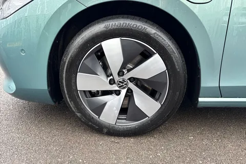 DC25ZKZ Volkswagen Passat 1.5 TSI eHybrid Life 5dr DSG Thumbnail #7