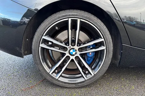 LY19HJG BMW 1 Series 1.5 118i GPF M Sport Shadow Edition Euro 6 (s/s) 5dr Thumbnail #10