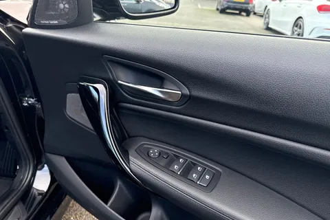 LY19HJG BMW 1 Series 1.5 118i GPF M Sport Shadow Edition Euro 6 (s/s) 5dr Thumbnail #20