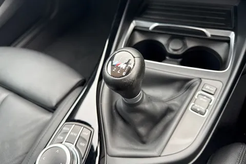 LY19HJG BMW 1 Series 1.5 118i GPF M Sport Shadow Edition Euro 6 (s/s) 5dr Thumbnail #22