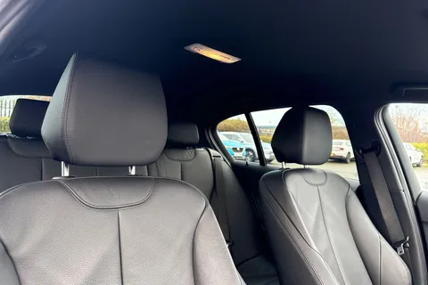 LY19HJG BMW 1 Series 1.5 118i GPF M Sport Shadow Edition Euro 6 (s/s) 5dr Thumbnail #23