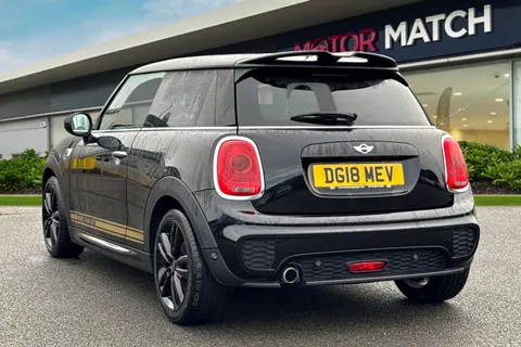 DG18MEV Mini Hatch 1.5 One 1499 GT Euro 6 (s/s) 3dr Thumbnail #3