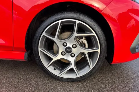FL68HBY Ford Fiesta 1.5 EcoBoost ST-2 3dr Thumbnail #12