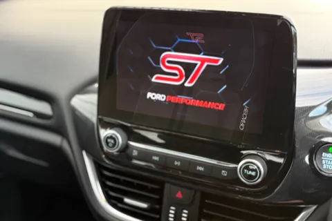 FL68HBY Ford Fiesta 1.5 EcoBoost ST-2 3dr Thumbnail #16
