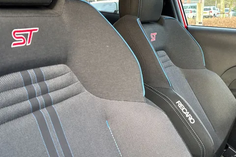 FL68HBY Ford Fiesta 1.5 EcoBoost ST-2 3dr Thumbnail #34