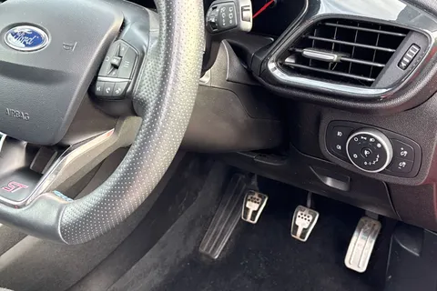 FL68HBY Ford Fiesta 1.5 EcoBoost ST-2 3dr Thumbnail #38