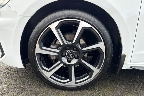 MB21FXH Audi A1 1.5 TFSI 35 Black Edition Sportback S Tronic Euro 6 (s/s) 5dr Thumbnail #13