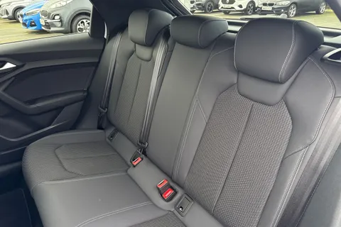 MB21FXH Audi A1 1.5 TFSI 35 Black Edition Sportback S Tronic Euro 6 (s/s) 5dr Thumbnail #19