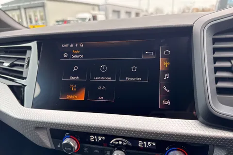 MB21FXH Audi A1 1.5 TFSI 35 Black Edition Sportback S Tronic Euro 6 (s/s) 5dr Thumbnail #46