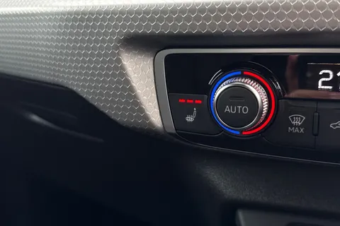 MB21FXH Audi A1 1.5 TFSI 35 Black Edition Sportback S Tronic Euro 6 (s/s) 5dr Thumbnail #54