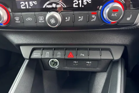 MB21FXH Audi A1 1.5 TFSI 35 Black Edition Sportback S Tronic Euro 6 (s/s) 5dr Thumbnail #55