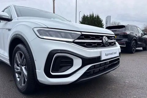 DC25ZCE Volkswagen T-Roc 1.5 TSI R-Line 5dr DSG ⭐Rear view camera, Tilting and sliding panoramic sun Thumbnail #9