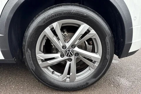 DC25ZCE Volkswagen T-Roc 1.5 TSI R-Line 5dr DSG ⭐Rear view camera, Tilting and sliding panoramic sun Thumbnail #11