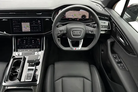 18 of 66 for Audi Q7 SUV Black Edition 55 TFSI quattro 340 PS tiptronic