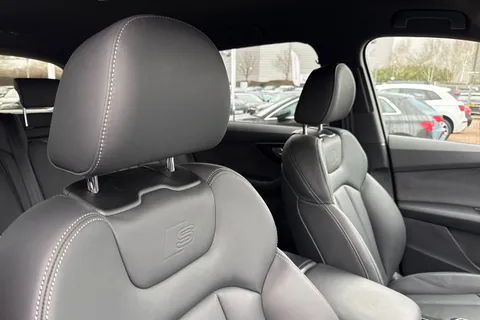 24 of 66 for Audi Q7 SUV Black Edition 55 TFSI quattro 340 PS tiptronic