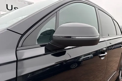 30 of 66 for Audi Q7 SUV Black Edition 55 TFSI quattro 340 PS tiptronic