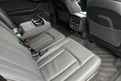 41 of 66 for Audi Q7 SUV Black Edition 55 TFSI quattro 340 PS tiptronic