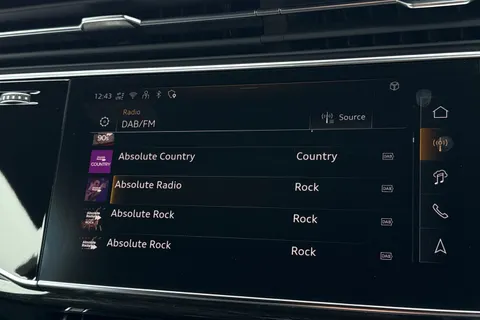 53 of 66 for Audi Q7 SUV Black Edition 55 TFSI quattro 340 PS tiptronic