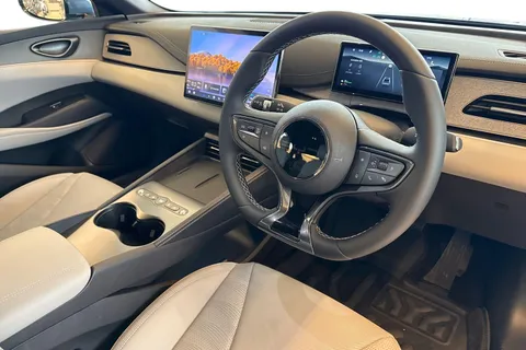  BYD Seal 6 1.5 DM-i 10kWh Boost CVT Auto Euro 6 (s/s) 4dr Thumbnail #8