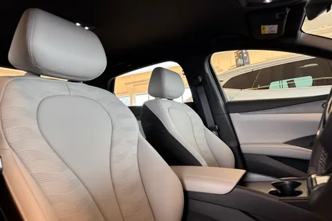  BYD Seal 6 1.5 DM-i 10kWh Boost CVT Auto Euro 6 (s/s) 4dr Thumbnail #21