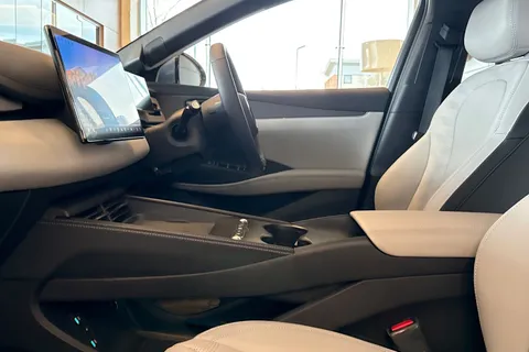  BYD Seal 6 1.5 DM-i 10kWh Boost CVT Auto Euro 6 (s/s) 4dr Thumbnail #30