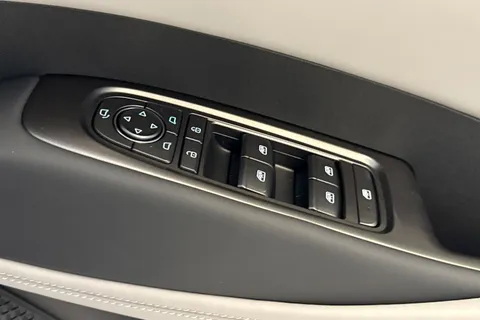  BYD Seal 6 1.5 DM-i 10kWh Boost CVT Auto Euro 6 (s/s) 4dr Thumbnail #36