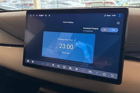  BYD Seal 6 1.5 DM-i 10kWh Boost CVT Auto Euro 6 (s/s) 4dr Thumbnail #41