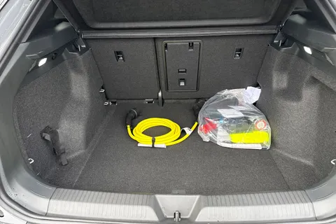 KN75XHO Volkswagen ID.4 210kW Match Pro 77kWh ⭐ Keyless entry, Heated front seats, Climate windscre Thumbnail #8