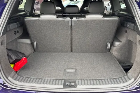 KP75LMU Volkswagen Tayron 2.0 TSI R-Line 4Motion 5dr DSG7 [7 Seat] ⭐Infotainment plus package⭐ Thumbnail #7