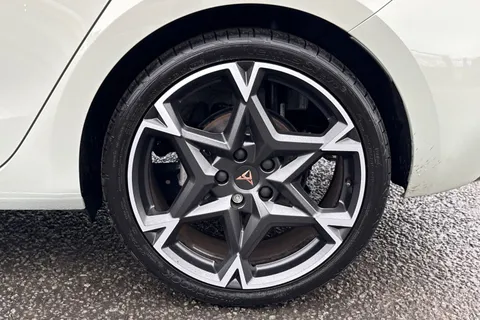 KP25VDL CUPRA Leon 1.5 eTSI V2 DSG Euro 6 (s/s) 5dr Thumbnail #11