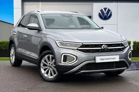 GK74DCV Volkswagen T-Roc 1.5 TSI Style 5dr DSG Thumbnail #2