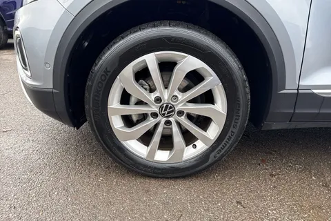 GK74DCV Volkswagen T-Roc 1.5 TSI Style 5dr DSG Thumbnail #10
