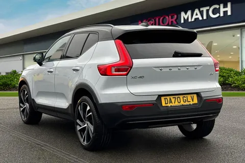 DA70GLV Volvo Xc40 2.0 B4 MHEV R-Design Pro Auto Euro 6 (s/s) 5dr Thumbnail #3