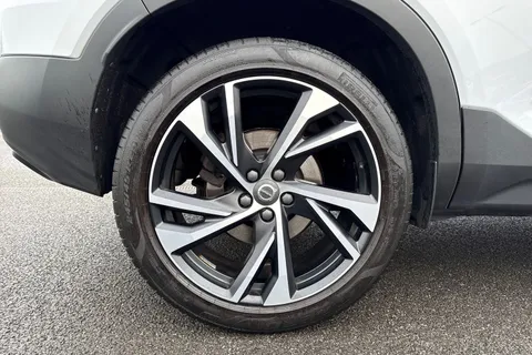DA70GLV Volvo Xc40 2.0 B4 MHEV R-Design Pro Auto Euro 6 (s/s) 5dr Thumbnail #11