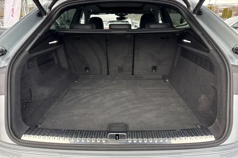 7 of 43 for Audi Q8 SUV S line 55 TFSI quattro 340 PS tiptronic