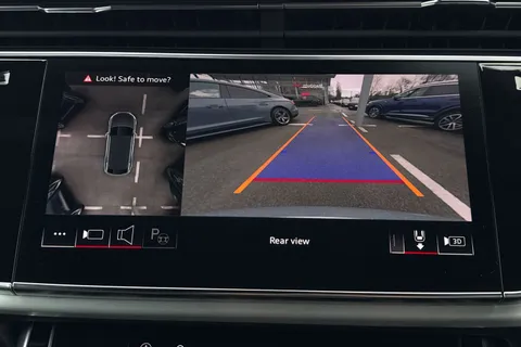 35 of 43 for Audi Q8 SUV S line 55 TFSI quattro 340 PS tiptronic