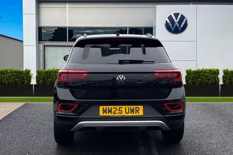 MM25UWR Volkswagen T-Roc 1.0 TSI 115 Style Design 5dr Thumbnail #4
