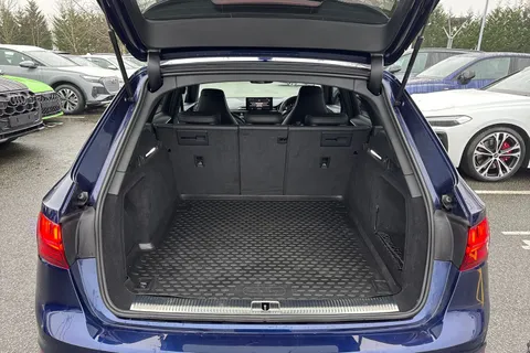 FT20DFJ Audi RS 4 Avant RS 4 Avant Carbon Black   450 PS tiptronic Thumbnail #6