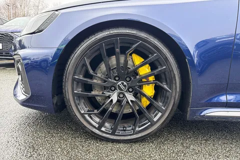 FT20DFJ Audi RS 4 Avant RS 4 Avant Carbon Black   450 PS tiptronic Thumbnail #9